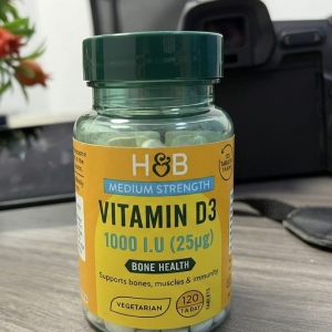 H&B Medium Strength Vitamin D3 1000 I.U.